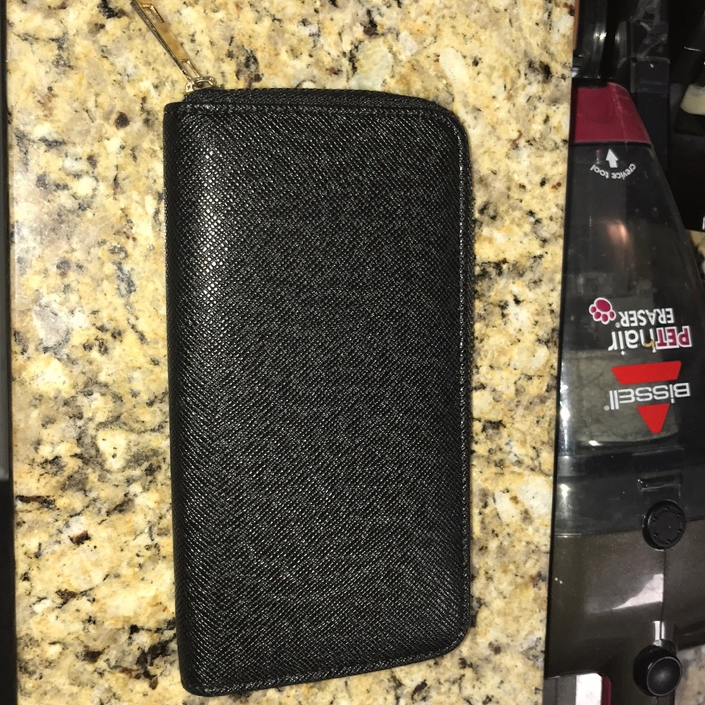 Black wallet